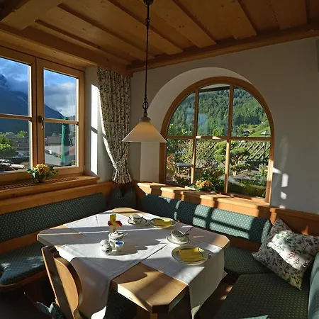 Hotel Landhaus Sonnenbichl Mittenwald