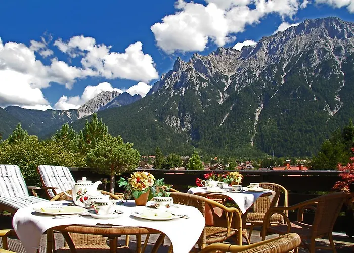 Sonnenbichl Hotel 3*